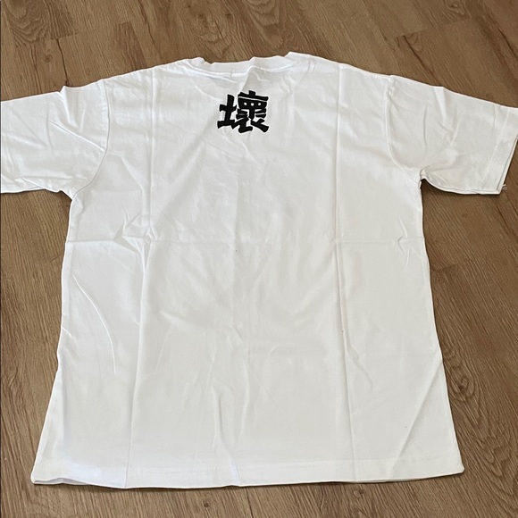 White Graphic T-Shirt NWOT - Picture 4 of 5